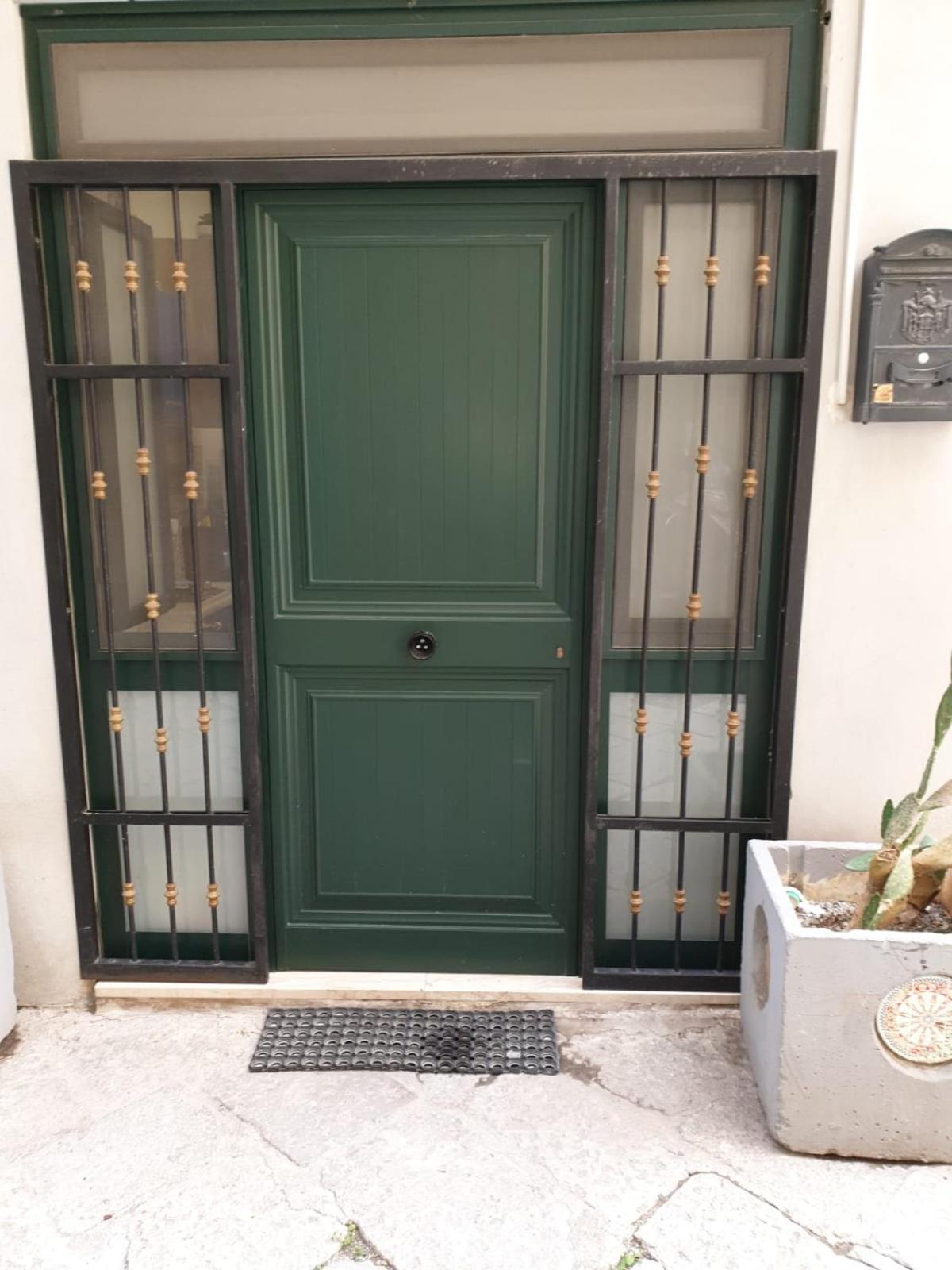 Casa Vacanza Di Via Giacalone Palermo Exterior photo